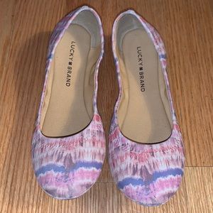 Lucky Brand Emmie Flats in Radiant Orchid Crepe Tie Dye 7M